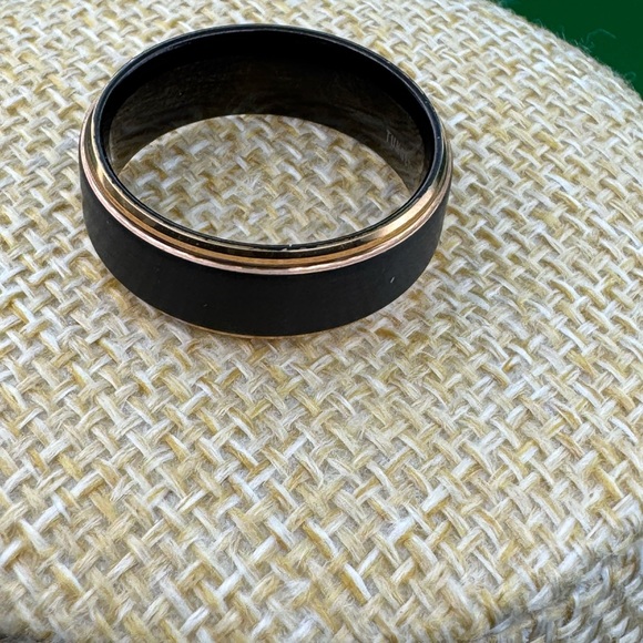 King Will  Gold And Black Plated Tungsten Carbide 8mm Ring Size 10 New - Picture 13 of 16